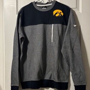 NWOT- Nike Men's Iowa Hawkeyes Gray and Black Crewneck pullover. Never worn.